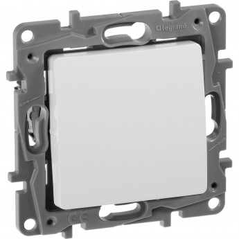 Выключатель LEGRAND Etika Plus без фиксации (кнопка) с Н.О./Н.З. контактом 6 A 250 В белый Выключатель LEGRAND Etika Plus без фиксации (кнопка) с Н.О./Н.З. контактом 6 A 250 В белый