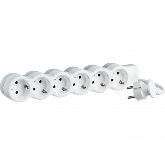 Многорозеточный блок LEGRAND 'Стандарт' 6 x 2К+З с кабелем длиной 1,5 м белый 695016