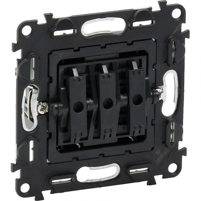 Выключатель LEGRAND Valena IN'MATIC трехклавишный 10АХ 250В винтовые зажимы серый 752003