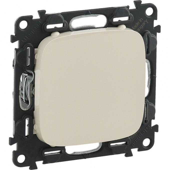 Заглушка LEGRAND Valena ALLURE с суппортом с лицевой панелью слоновая кость 755186