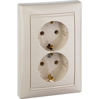 Розеточный блок LEGRAND Valena немецкий стандарт 2х2К+3 укомплектованный слоновая кость