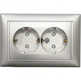 Розеточный блок LEGRAND Valena немецкий стандарт 2х2К+3 защит. шторки укомплектованный 16 А 230/250 В алюминий