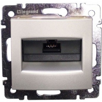 Информационная розетка LEGRAND Valena RJ45 Cat. 6 UTP 1 выход монтаж на винтах алюминий